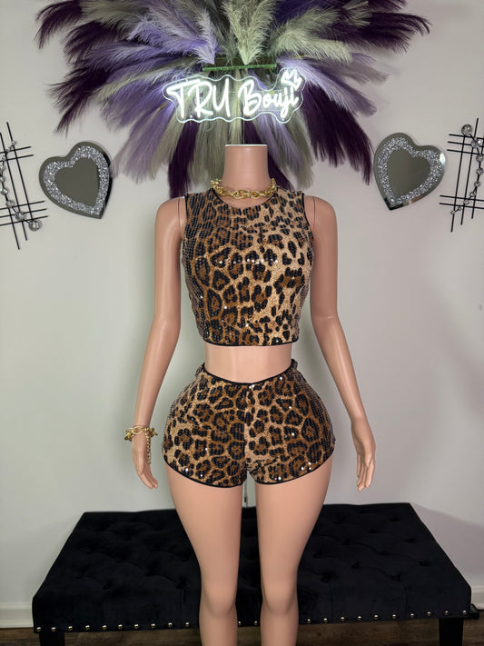 Flashy Feline Short Set